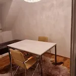 Altbau Residenz Bad Homburg 公寓 *