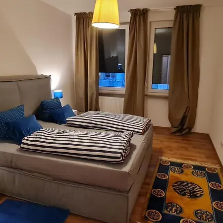 Möblierte Souterrainwohnung Mit 2 Schlafzimmern Und Garten Bad Homburg vor der Höhe