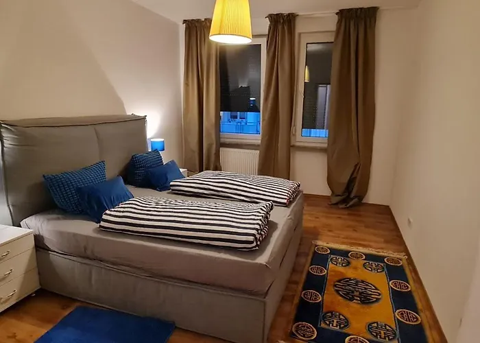 Möblierte Souterrainwohnung Mit 2 Schlafzimmern Und Garten Bad Homburg vor der Höhe